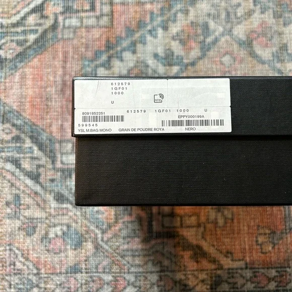 YSL Mini Lou - Picture 5 of 6